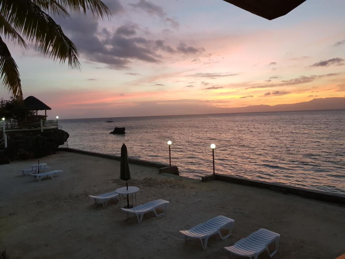 Tauig Beach Resort Моалбоал Экстерьер фото