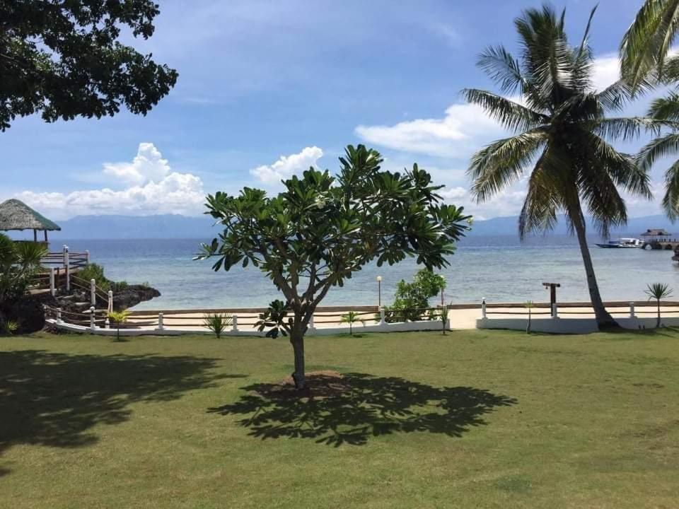 Tauig Beach Resort Моалбоал Экстерьер фото
