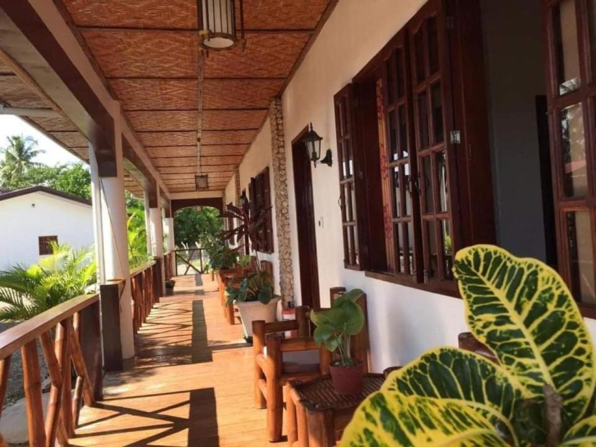 Tauig Beach Resort Моалбоал Экстерьер фото